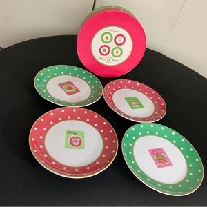 Boston Warehouse HAPPY HOLIDAYS Porcelain Snack Dessert Plates Set of Four